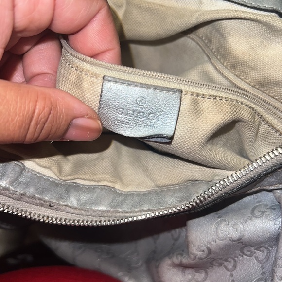 Metallic silver Gucci shoulder bag - Picture 7 of 8